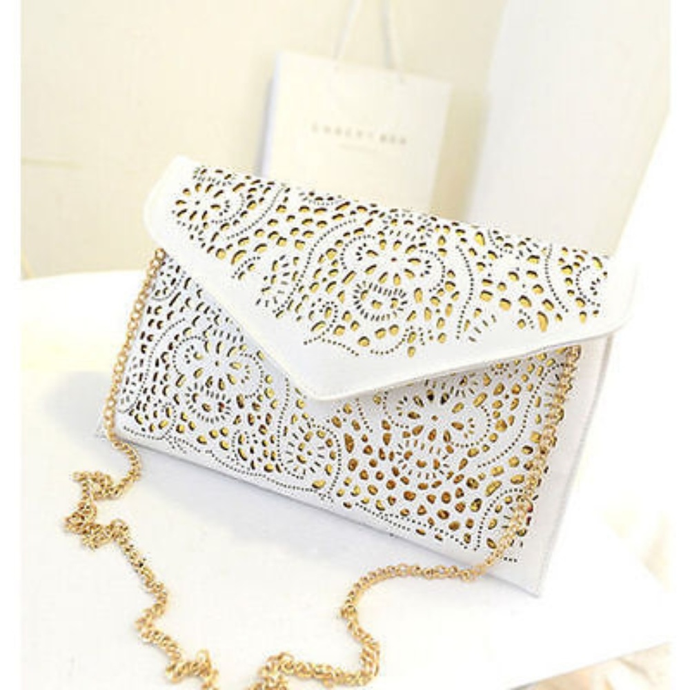 Off-White Envelope Shoulder Chain Handbag Clutch